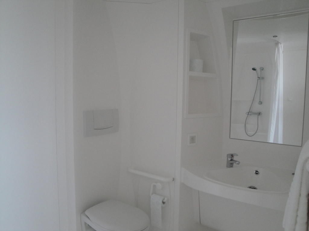 Cit'Hotel Talencia Thouars Room photo